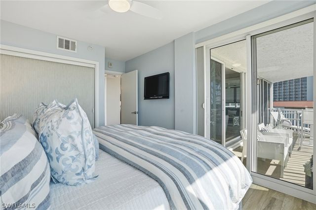 5501 Heron Point DR 602, Naples, FL 34108