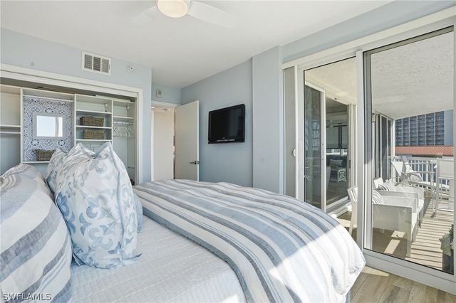 5501 Heron Point DR 602, Naples, FL 34108