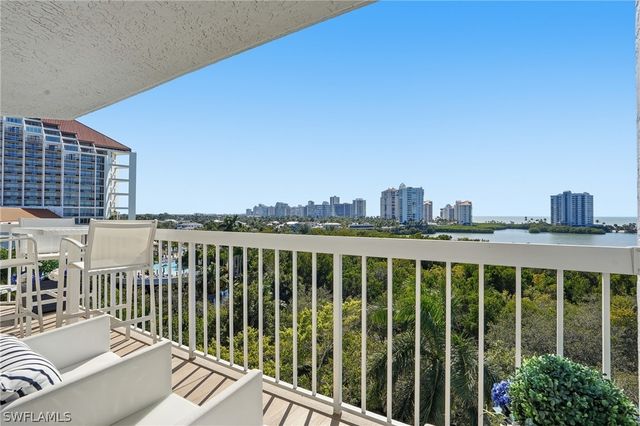 5501 Heron Point DR 602, Naples, FL 34108