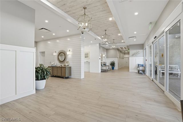 5501 Heron Point DR 602, Naples, FL 34108