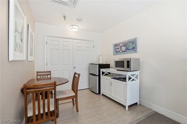 5501 Heron Point DR 602, Naples, FL 34108