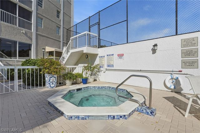 5501 Heron Point DR 602, Naples, FL 34108