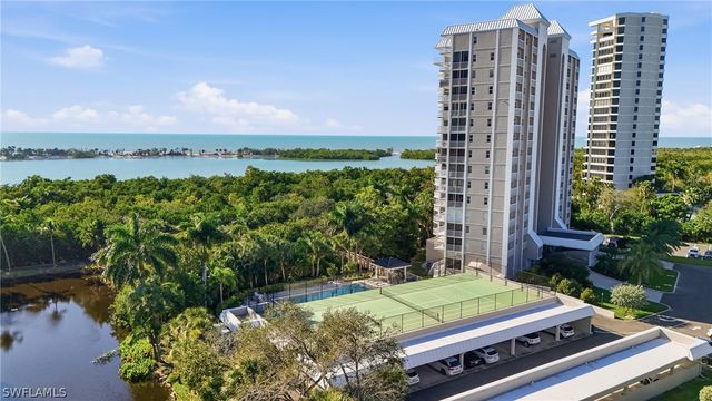 5501 Heron Point DR 602, Naples, FL 34108
