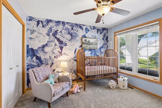 6503 Brook Lane, Savage, MN 55378