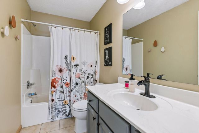 6503 Brook Lane, Savage, MN 55378