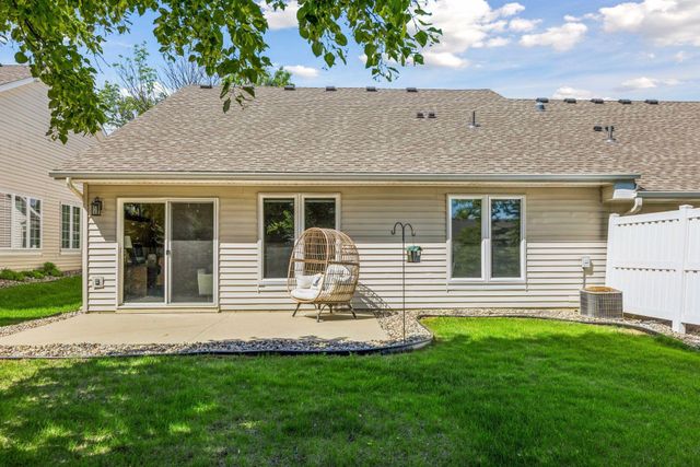 6503 Brook Lane, Savage, MN 55378