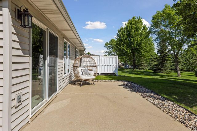6503 Brook Lane, Savage, MN 55378