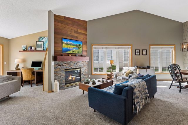 6503 Brook Lane, Savage, MN 55378