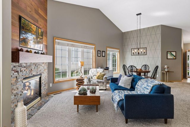 6503 Brook Lane, Savage, MN 55378
