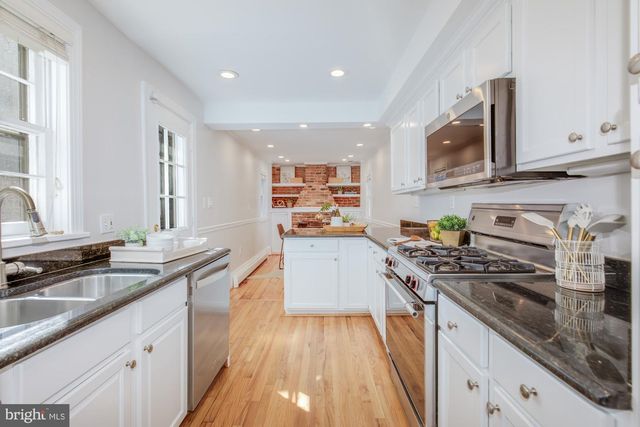 23 5TH ST SE, Washington, DC 20003
