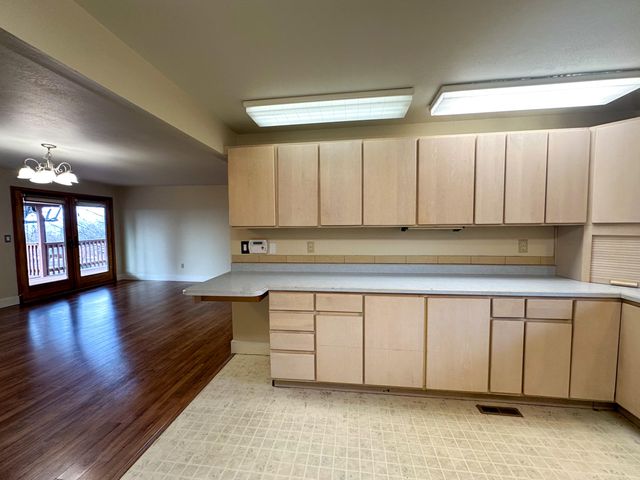 1422 Kimberly Drive, Klamath Falls, OR 97603