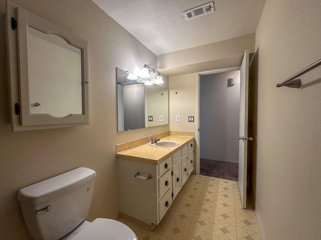 1422 Kimberly Drive, Klamath Falls, OR 97603