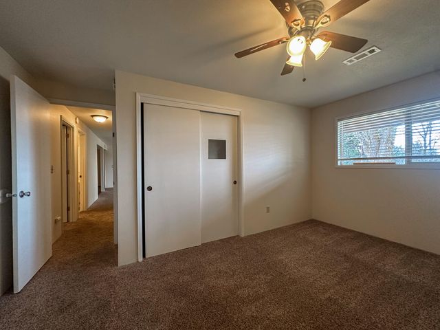 1422 Kimberly Drive, Klamath Falls, OR 97603