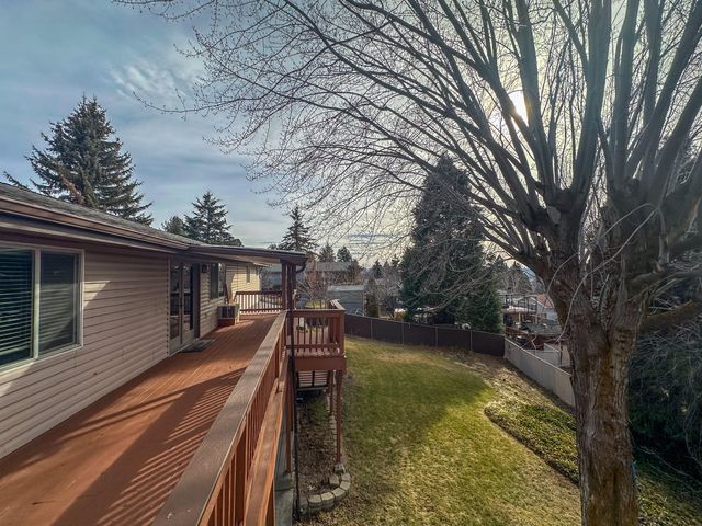 1422 Kimberly Drive, Klamath Falls, OR 97603