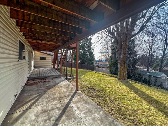 1422 Kimberly Drive, Klamath Falls, OR 97603