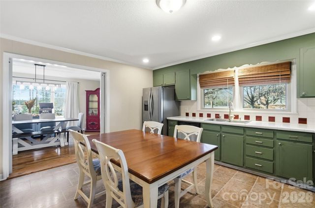 1150 Ratchford Drive, Dallas, NC 28034