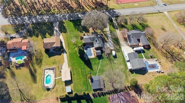 1150 Ratchford Drive, Dallas, NC 28034