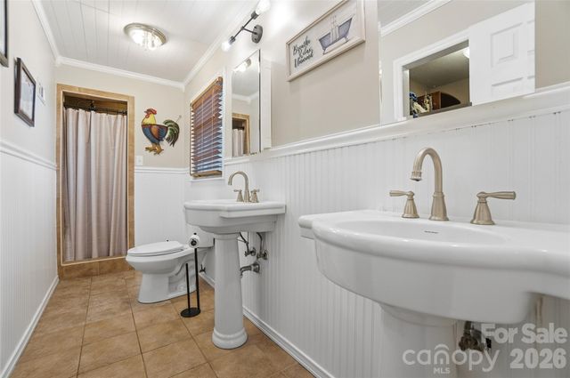 1150 Ratchford Drive, Dallas, NC 28034