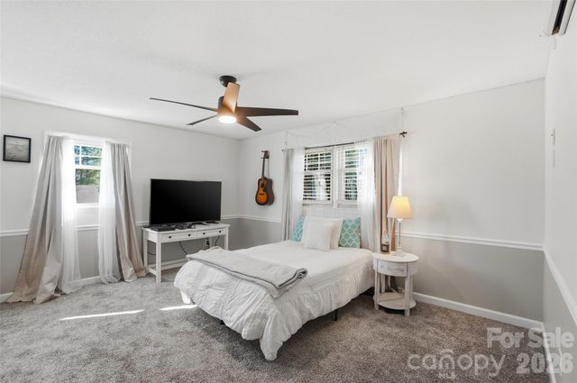 1150 Ratchford Drive, Dallas, NC 28034