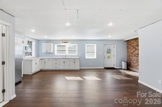 1150 Ratchford Drive, Dallas, NC 28034