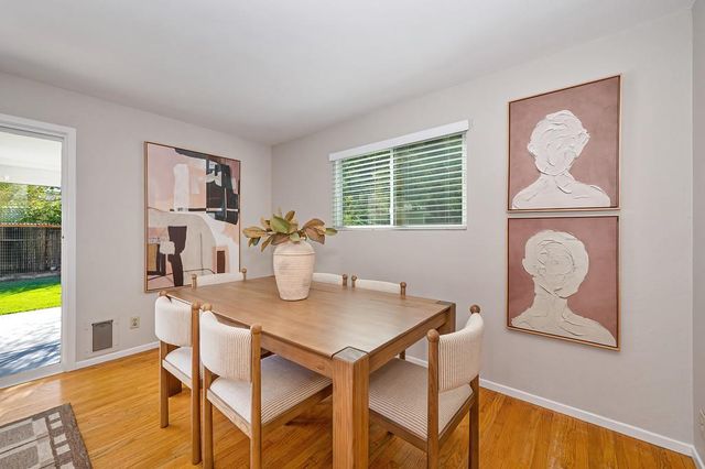 5613 Kingston Way, Sacramento, CA 95822