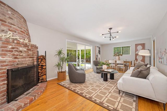 5613 Kingston Way, Sacramento, CA 95822