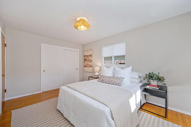 5613 Kingston Way, Sacramento, CA 95822