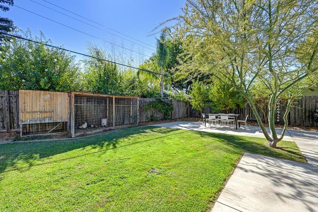 5613 Kingston Way, Sacramento, CA 95822