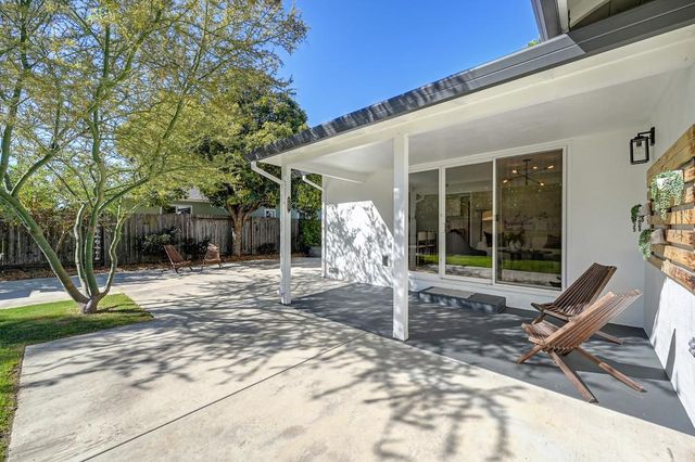 5613 Kingston Way, Sacramento, CA 95822