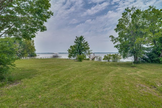 512 Gary Street, Quinlan, TX 75474