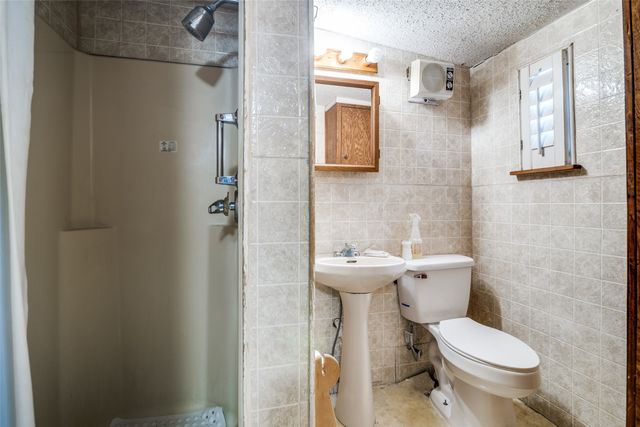 512 Gary Street, Quinlan, TX 75474