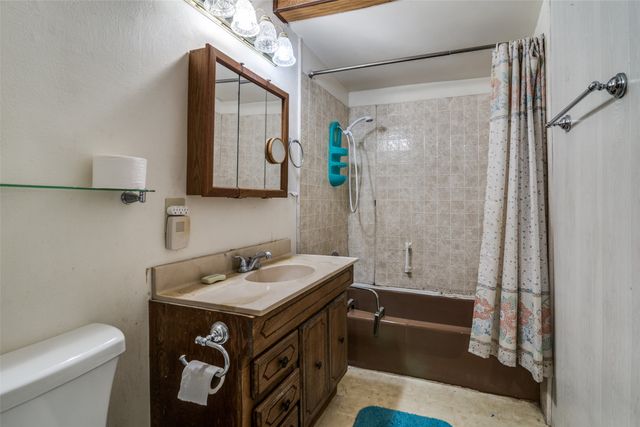 512 Gary Street, Quinlan, TX 75474