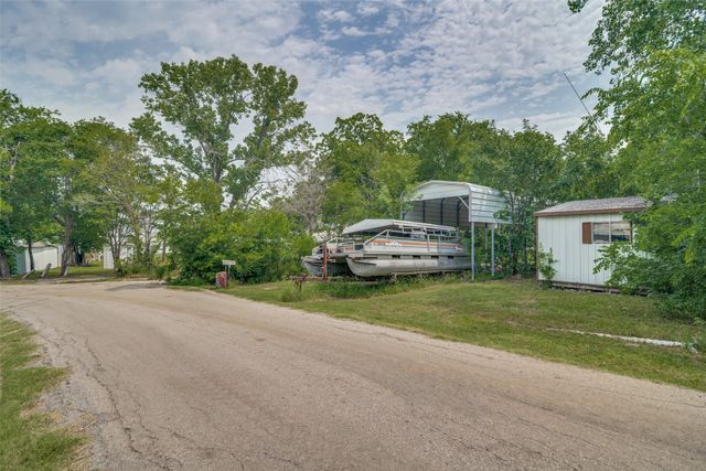 512 Gary Street, Quinlan, TX 75474