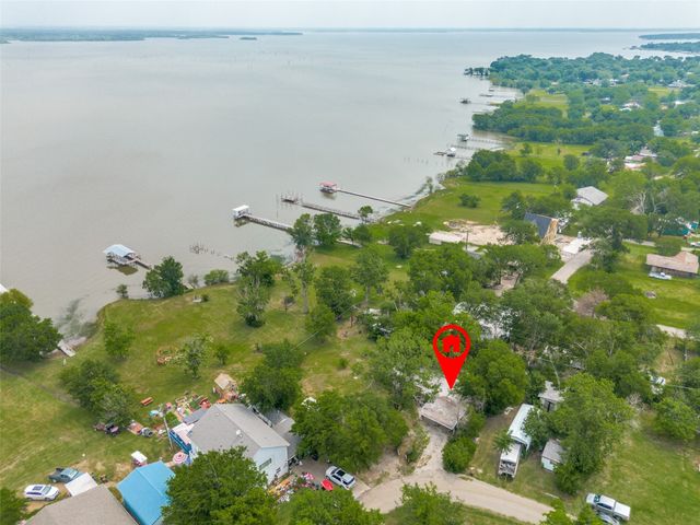 512 Gary Street, Quinlan, TX 75474