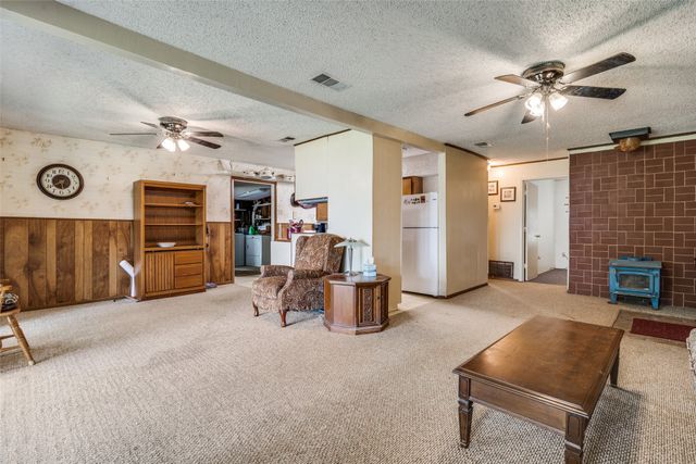 512 Gary Street, Quinlan, TX 75474