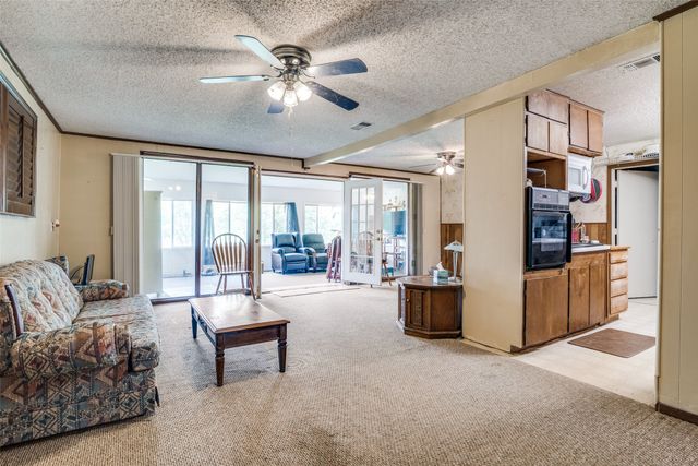 512 Gary Street, Quinlan, TX 75474