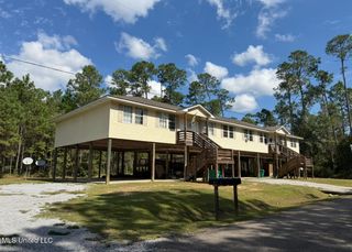 4050 Ninth Street, Bay Saint Louis, MS 39520
