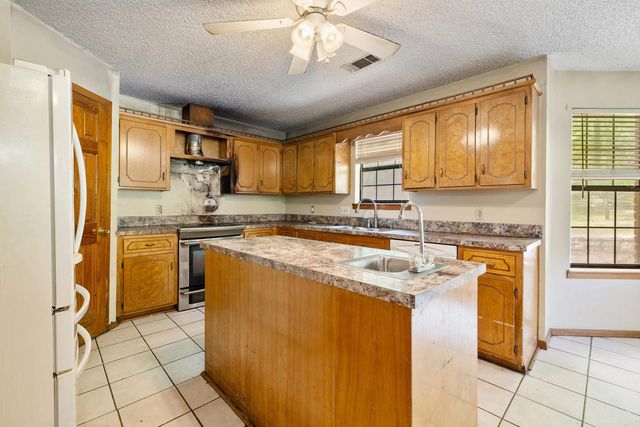 4999 Brooke Cove, Benton, AR 72019