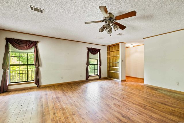 4999 Brooke Cove, Benton, AR 72019