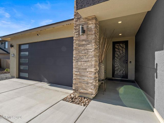 319 Grafton Drive, Sparks, NV 89441