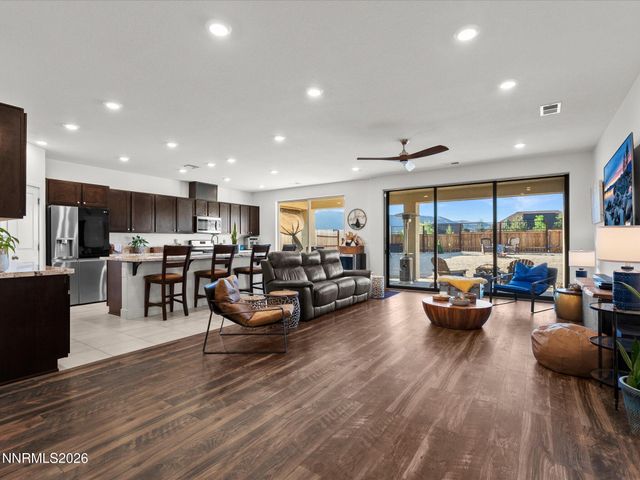 319 Grafton Drive, Sparks, NV 89441
