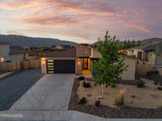 319 Grafton Drive, Sparks, NV 89441