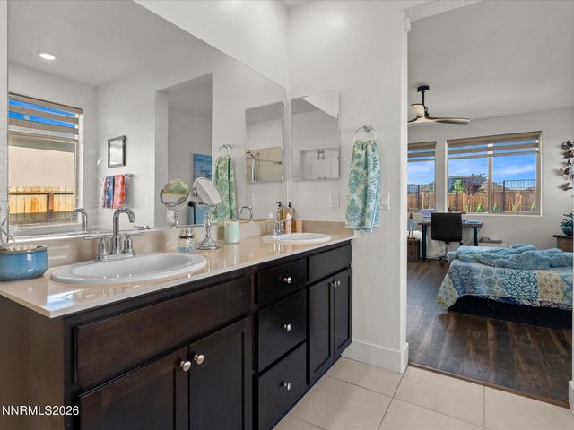 319 Grafton Drive, Sparks, NV 89441
