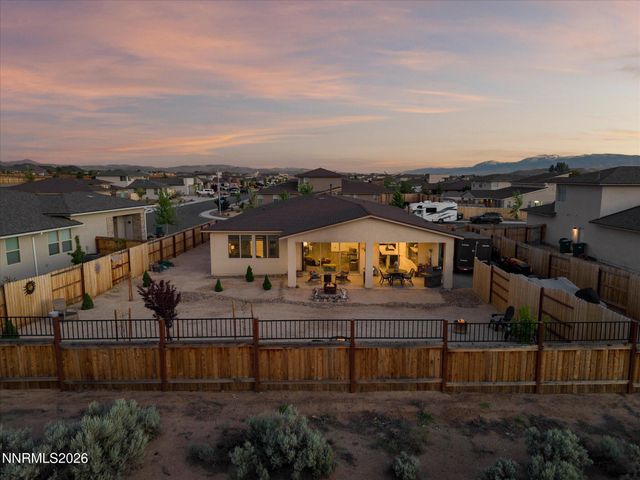 319 Grafton Drive, Sparks, NV 89441