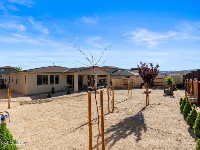 319 Grafton Drive, Sparks, NV 89441