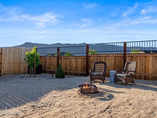 319 Grafton Drive, Sparks, NV 89441