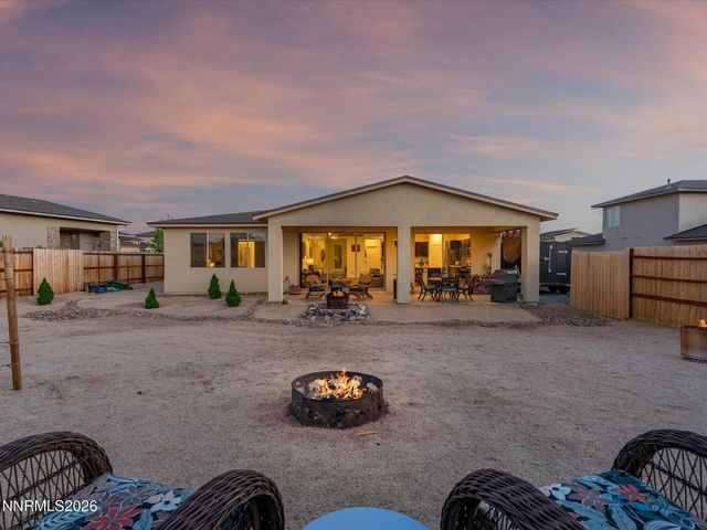 319 Grafton Drive, Sparks, NV 89441