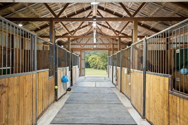 2131 Highway 130, W, Shelbyville, TN 37160