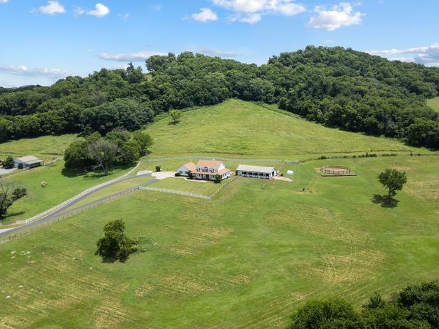 2131 Highway 130, W, Shelbyville, TN 37160