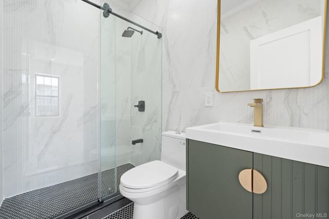 355 E 51st Street, Brooklyn, NY 11203